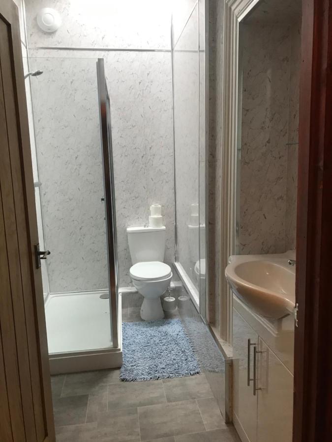 朋尼布林小屋酒店 阿伯德尔 外观 照片